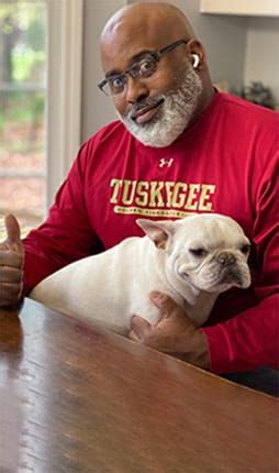 The Village Vets of Buckhead .